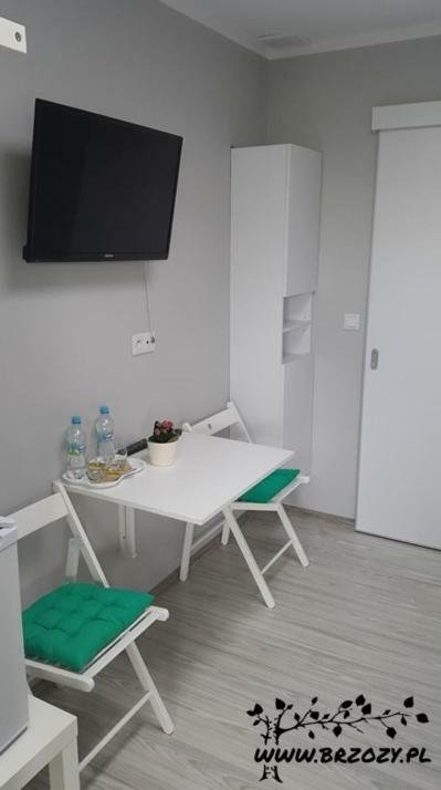 Готель Pod Brzozami - Pokoj 2-Osobowy Z Udogodnieniami Dla Niepelnosprawnych Устроне-Морське Екстер'єр фото